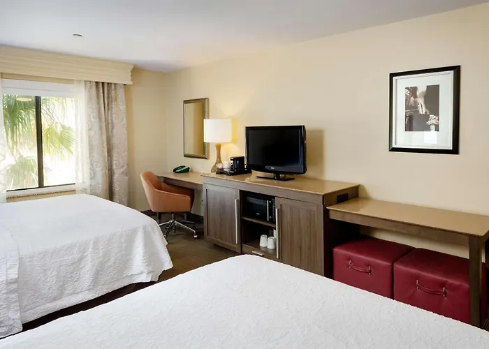 Hampton Inn & Suites Las Vegas-Red Rock/Summerlin