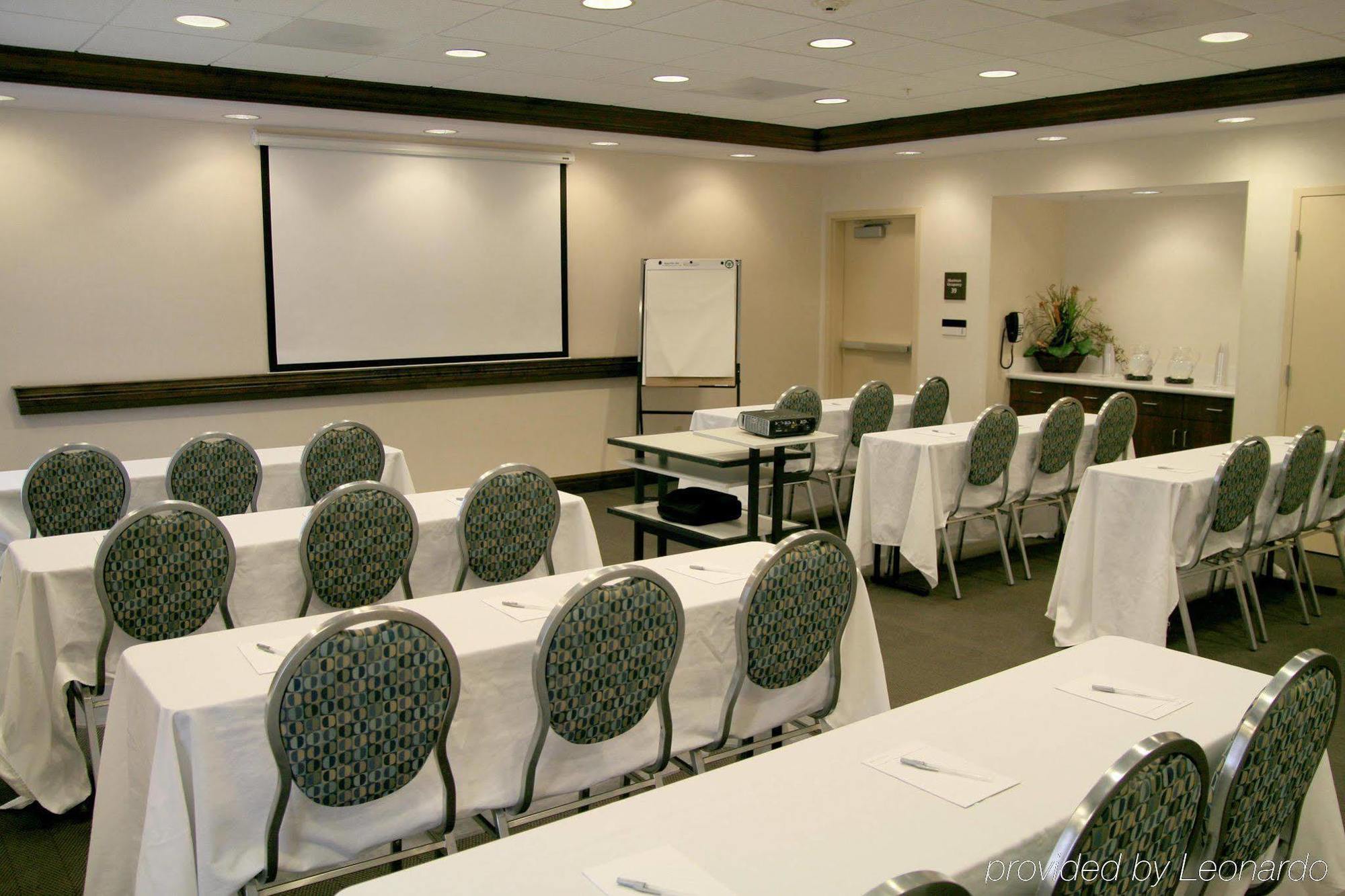 Hampton & Las Vegas-red Rock/summerlin 3*